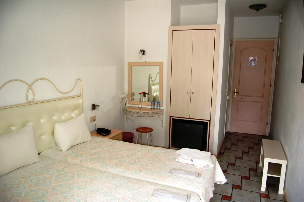סיבוטה Hotel Villa Marie מראה חיצוני תמונה